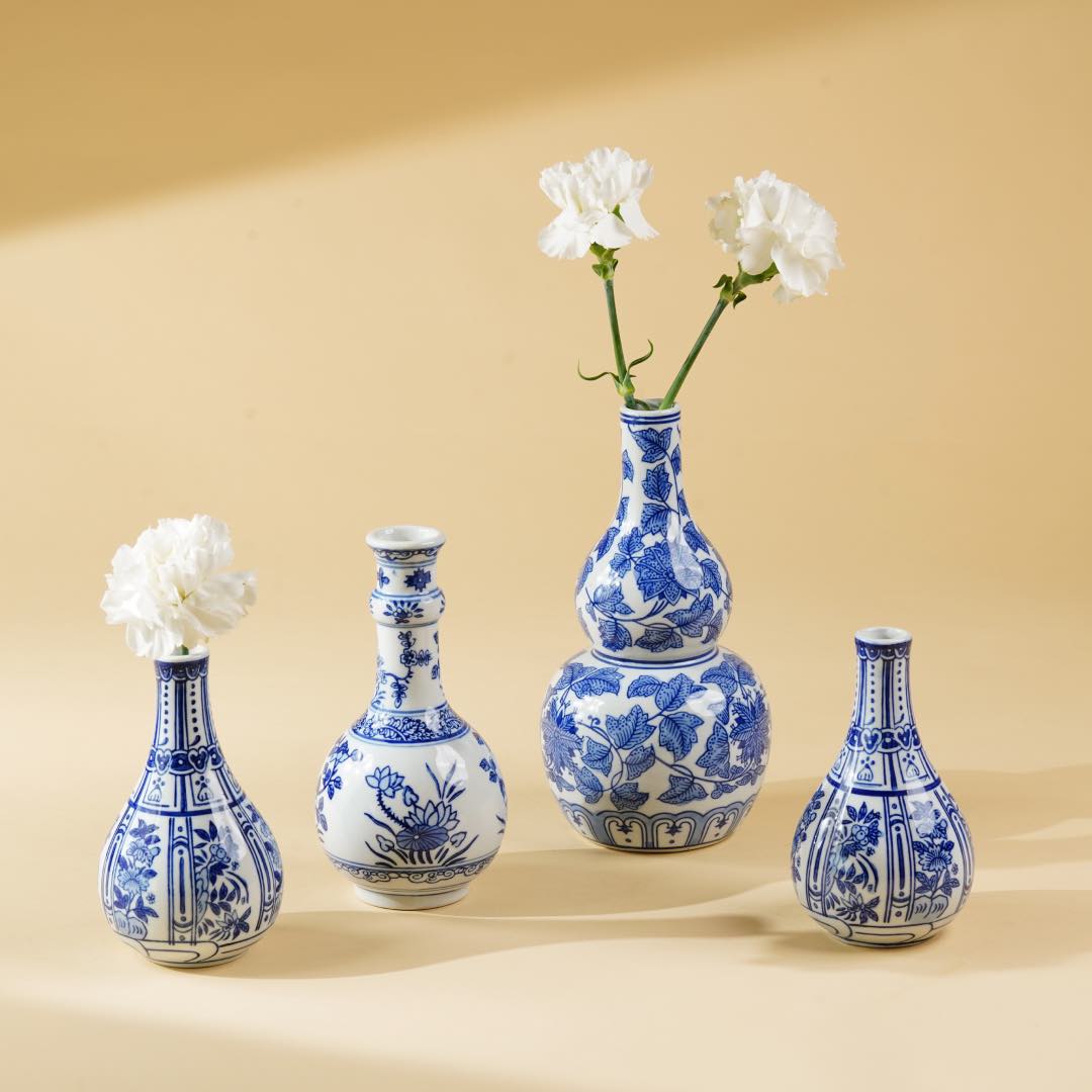 Cerulean Lotus Delft Vase (Hand Painted)
