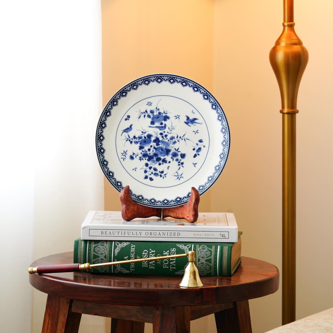 Delft Enchantment Plate - Set of 2